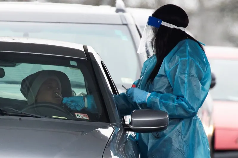 Guía actualizada: los CDC aclaran sus recomendaciones sobre pruebas y cuarentena