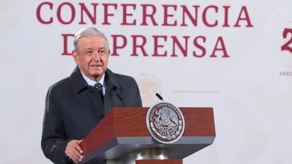 AMLO reaparece sin tapabocas después de ómicron y vela por un Banamex mexicano