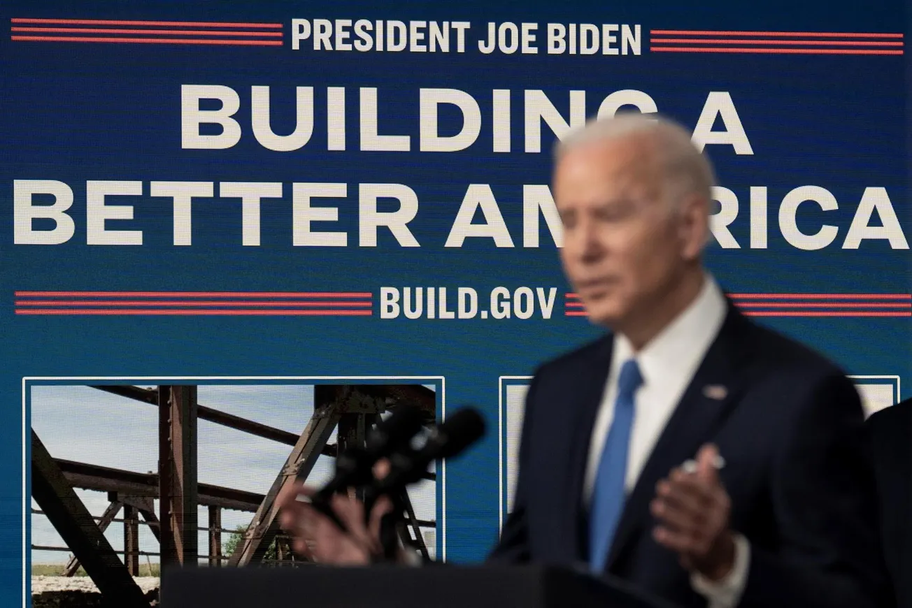 ¿Qué se ha hecho en los primeros 60 días del plan de infraestructura? La Casa Blanca rinde cuentas