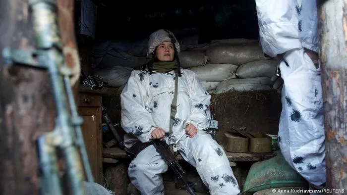 Rusia y Ucrania acuerdan mantener alto al fuego en medio de tensión fronteriza