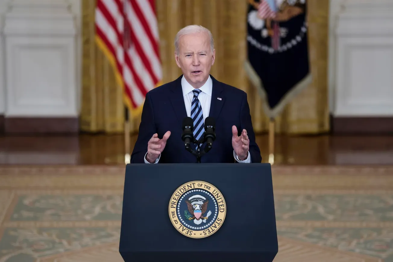 Biden endurece sanciones contra Rusia y advierte que Putin se convertirá en “una paria”