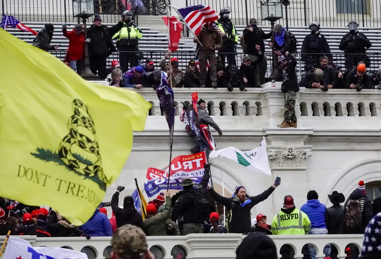 El motín del 6 de enero sigue dividiendo a los Republicanos