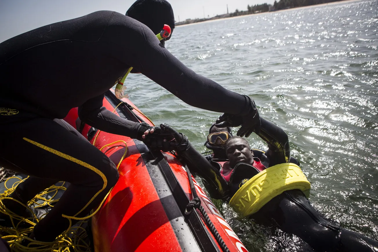 Recomendaciones de expertos para minimizar riesgos de la pandemia al reanimar víctimas ahogadas