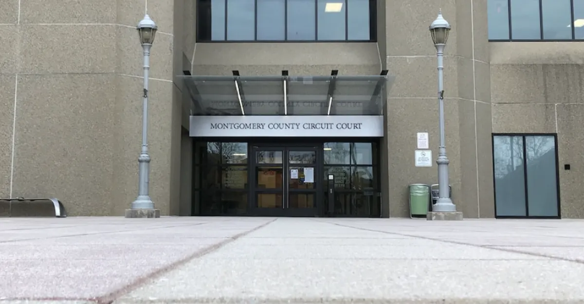 Maryland: Madre mató de hambre a su hija y la arrojó a la basura