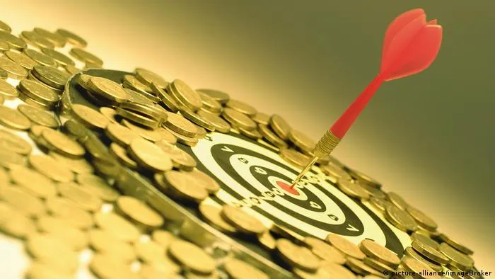 De pirámides a mandalas: la vieja trampa del dinero fácil