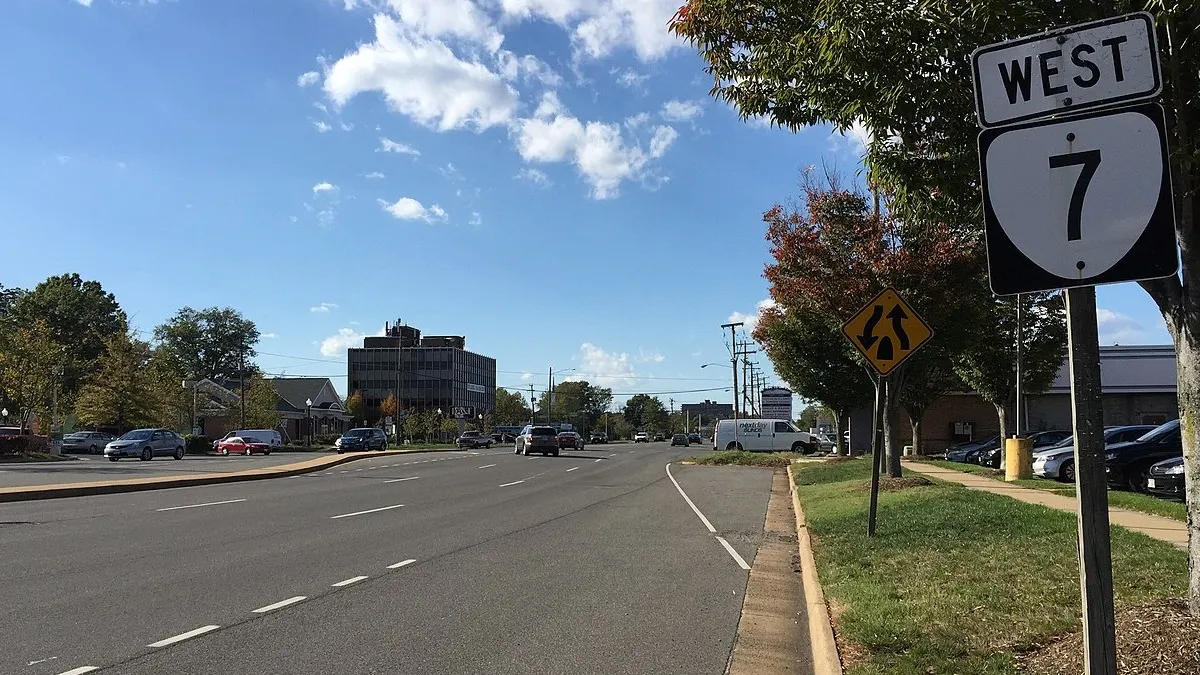 Bailey’s Crossroads