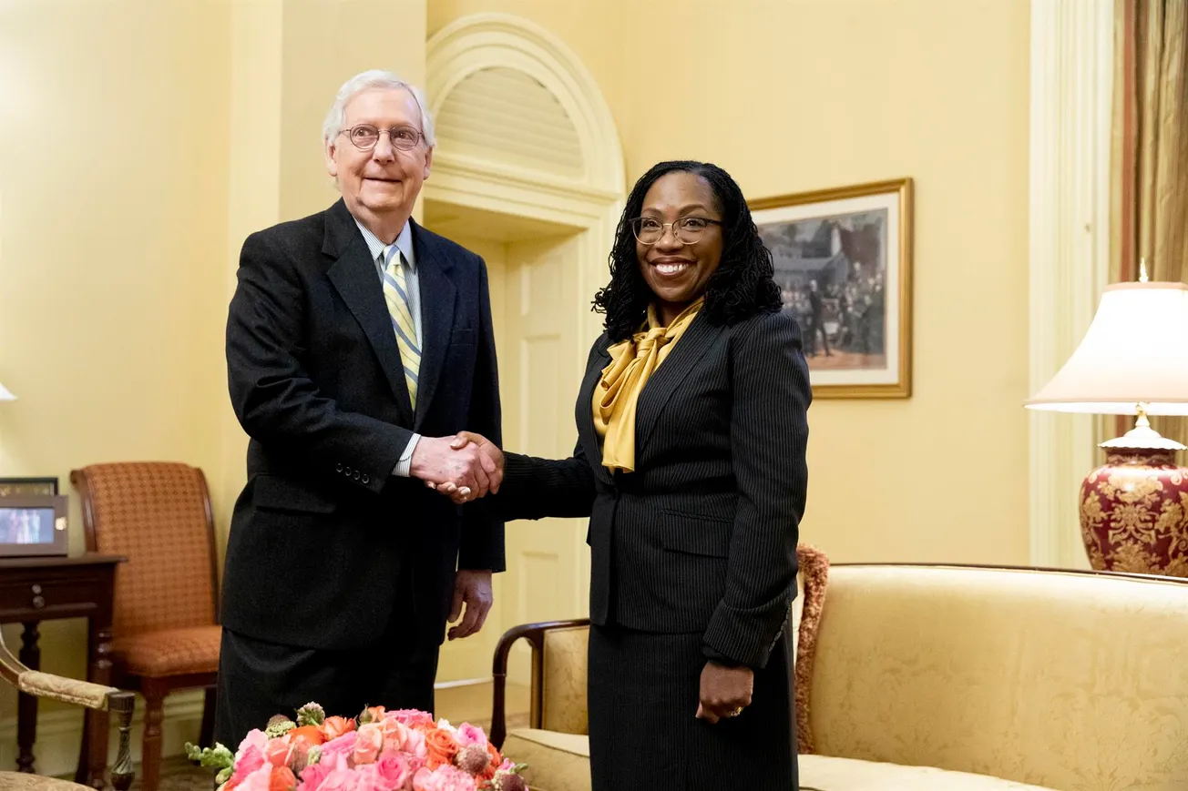 Entre críticas y dudas, republicanos sopesan si dar su voto a Ketanji Brown Jackson