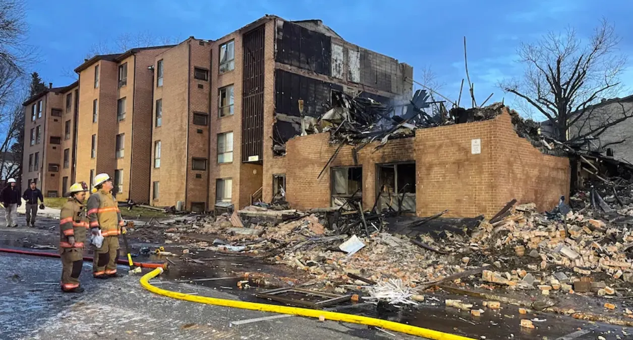 Bomberos buscan sobrevivientes tras incendio de edificio en Silver Spring, Maryland