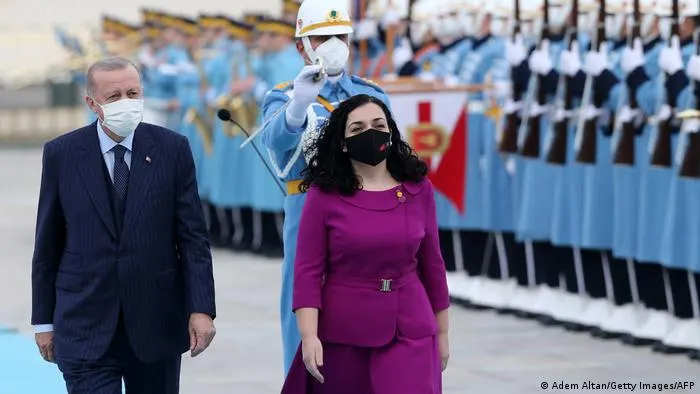 Kosovo teme que Rusia desestabilice los Balcanes y pide ingresar en la OTAN