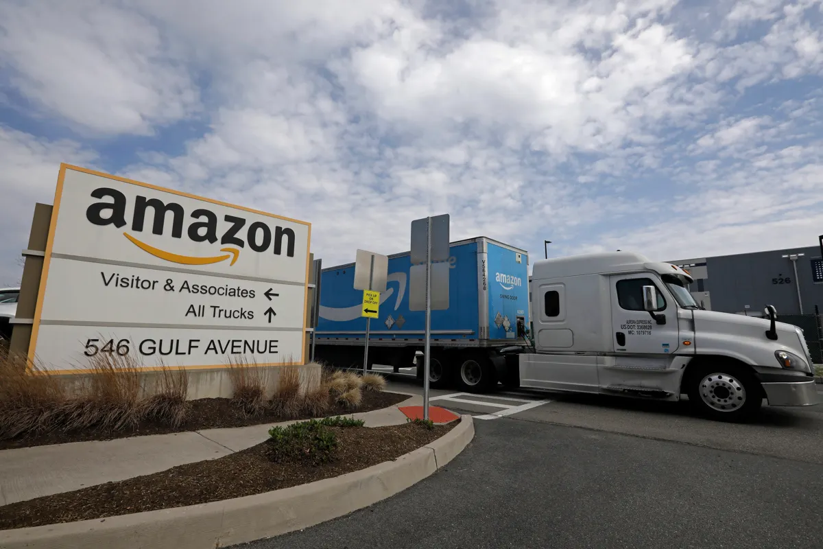 Las acciones de Amazon se hunden 12% tras reporte del primer trimestre