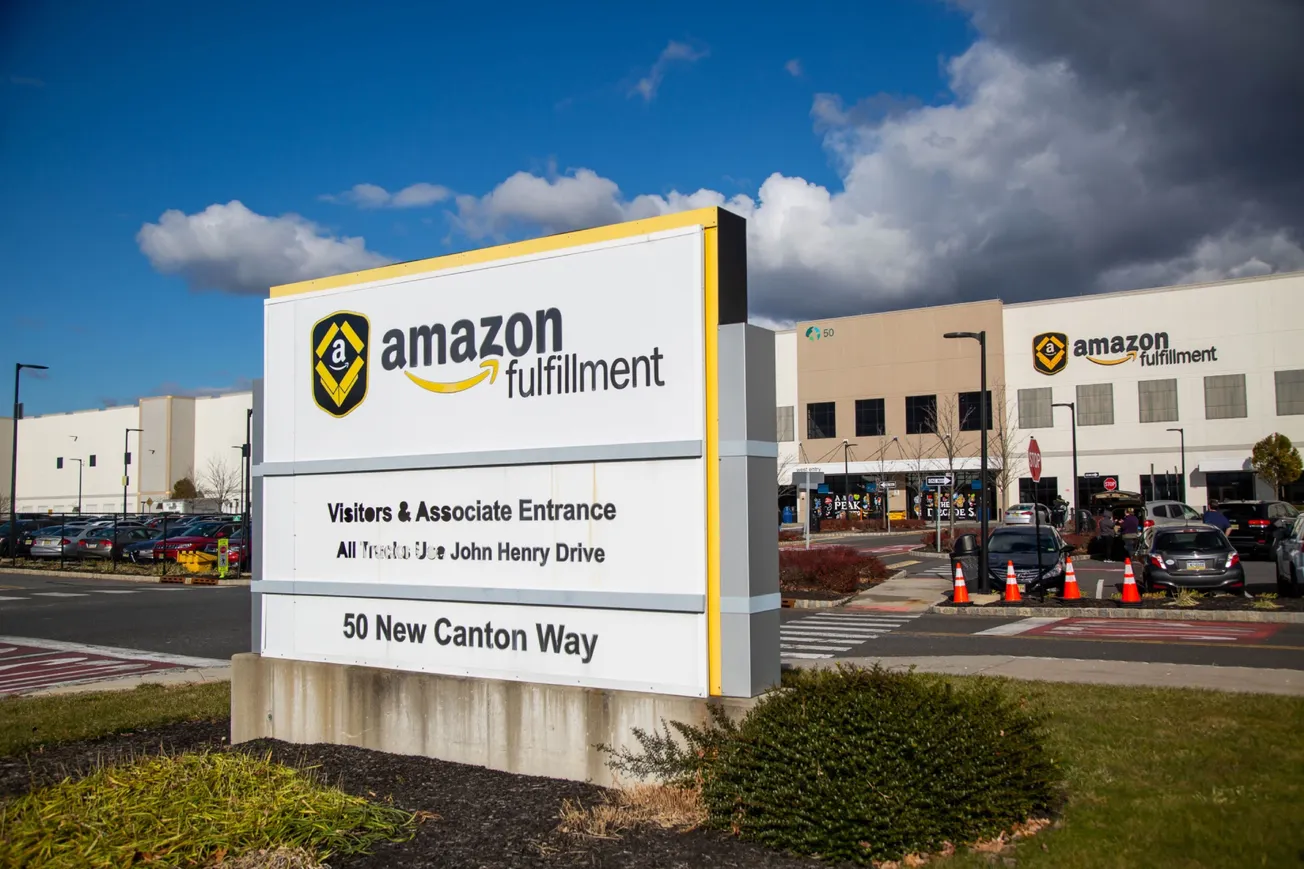 Almacen de Amazon.
