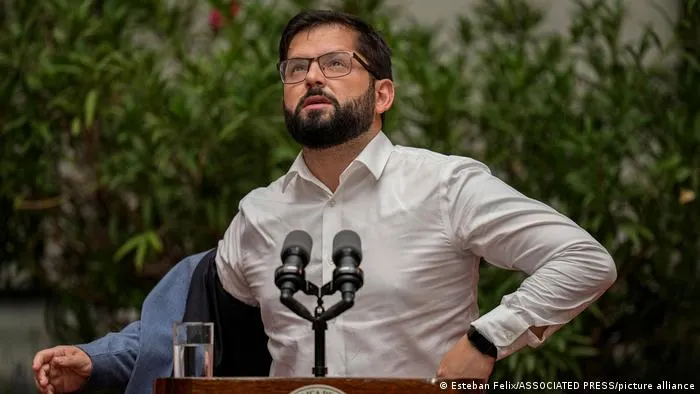 El Gobierno de Gabriel Boric cumple un mes entre turbulencias y errores