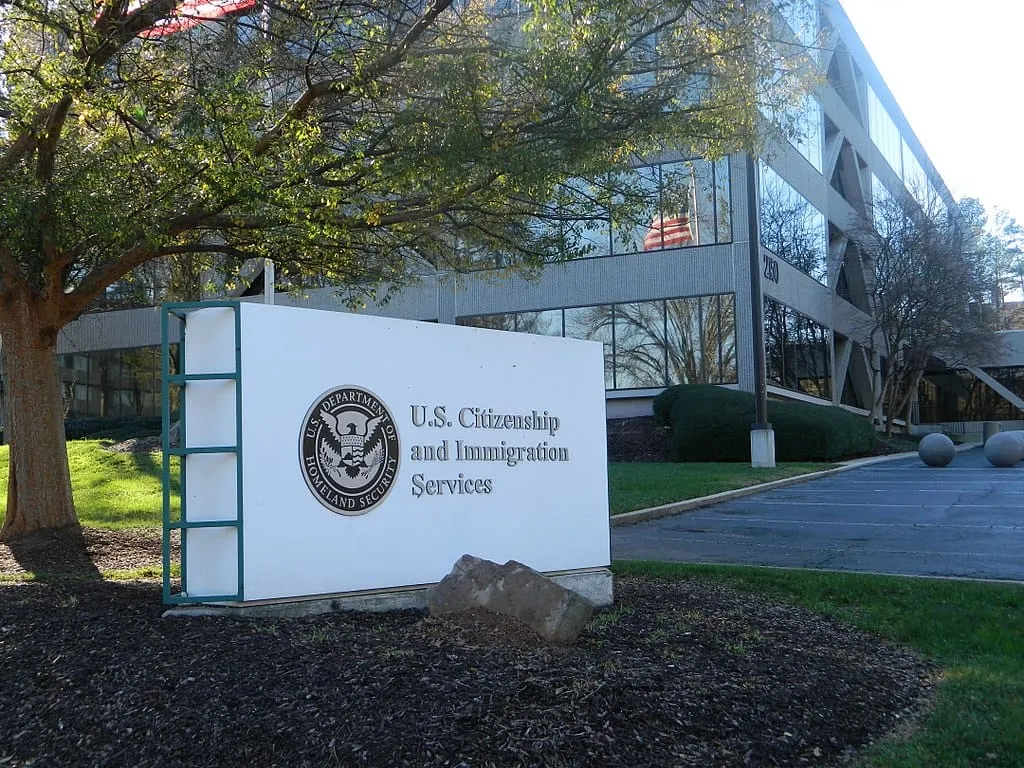 USCIS ciudadanía green card formulario