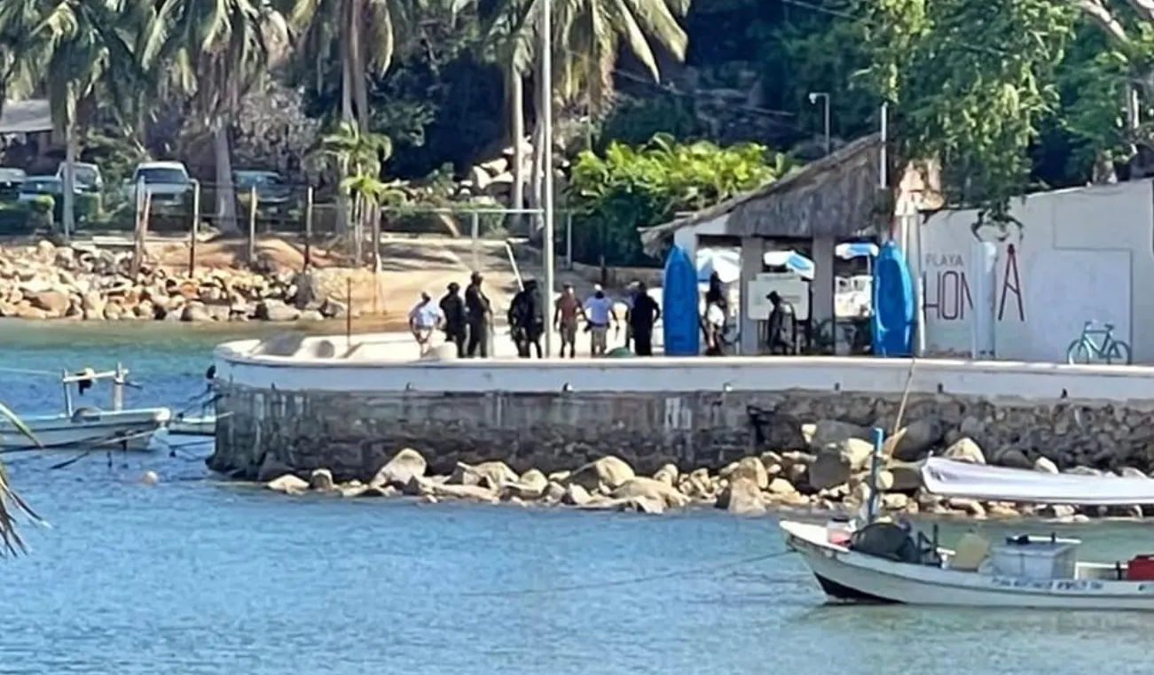 Al menos tres muertos tras tiroteo en playa Manzanillo de Acapulco