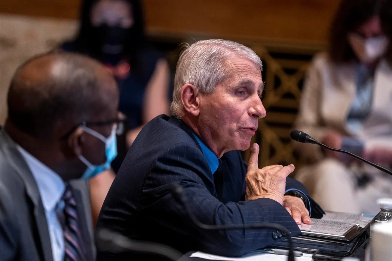 El Dr. Fauci afirma que renunciará si Trump regresa a la Casa Blanca