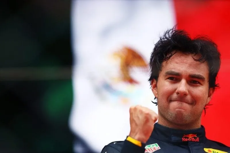 Checo Pérez se convirtió en el mexicano con más victorias en la F1