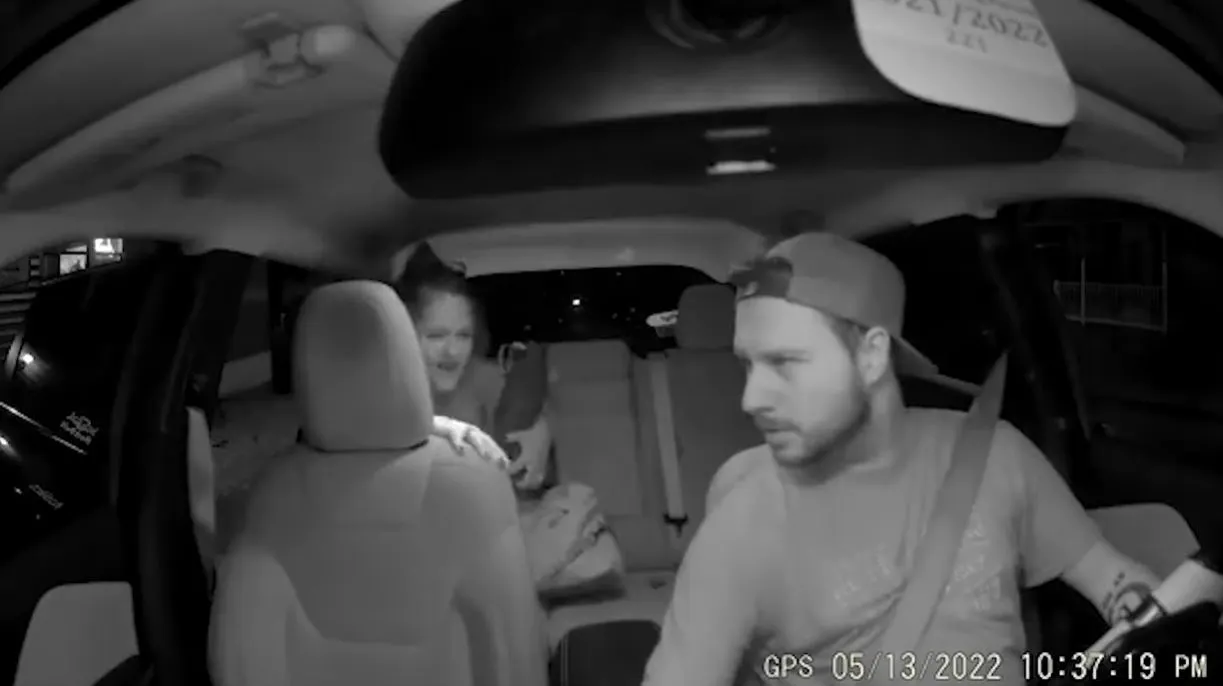 Conductor de Lyft negó servicio a pasajeros por comentarios racistas