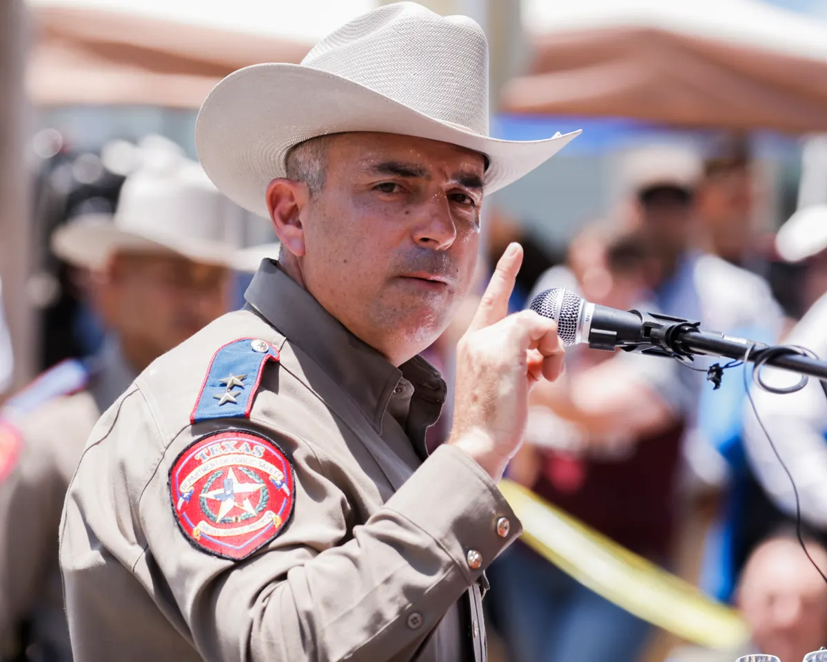 Más preguntas sobre tiempo de actuación de la policía en tiroteo de Uvalde