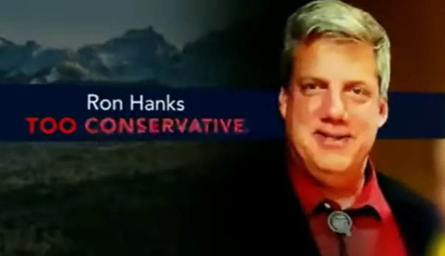 Demócratas le pagan anuncios a candidatos republicanos. Sí, leyó bien