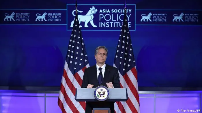 EE.UU. desea "estrechar" relación con Gustavo Petro en Colombia