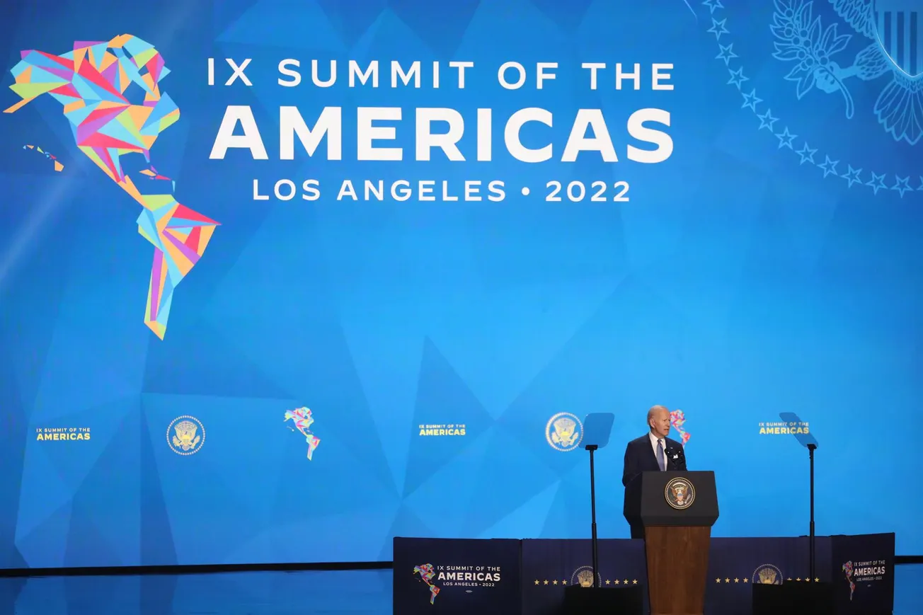 Biden recibe a los líderes de América enfocándose en la democracia, el comercio y la migración