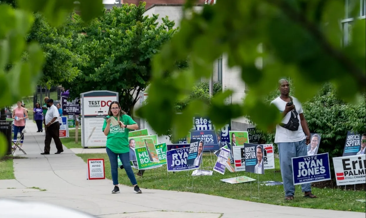 En DC los votantes prefieren a los candidatos más progresistas