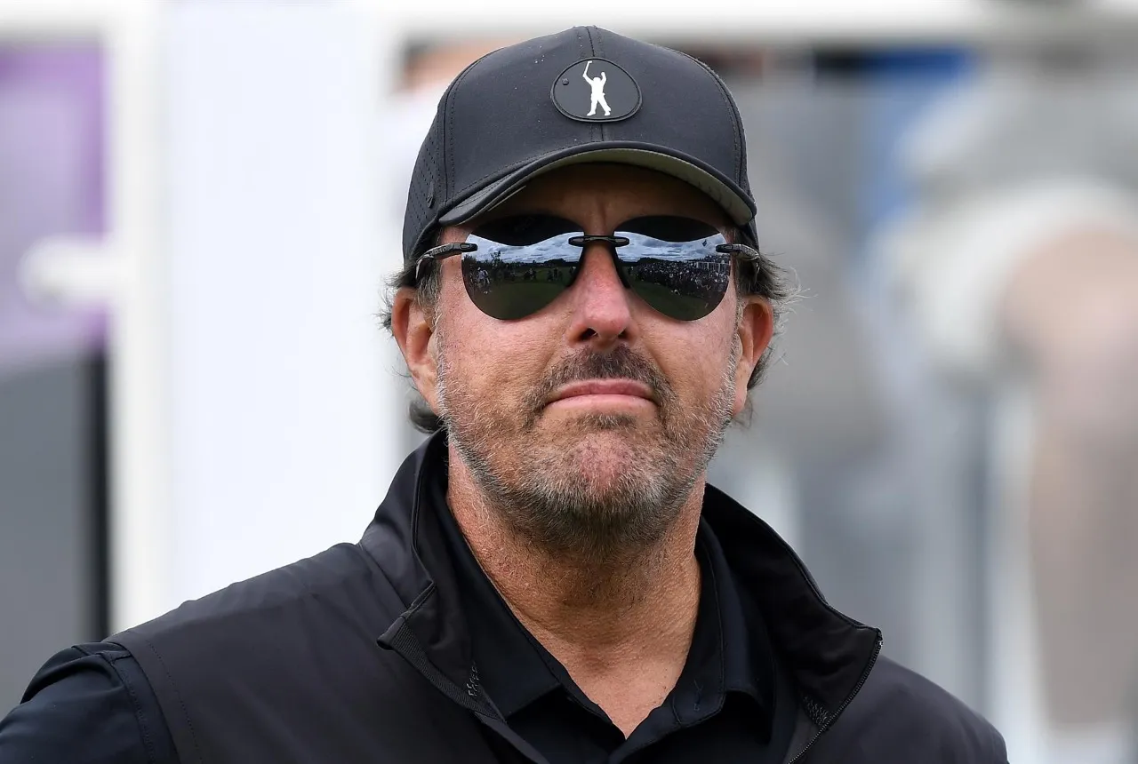 PGA suspende a Mickelson, Johnson y García por participar en el LIV Golf
