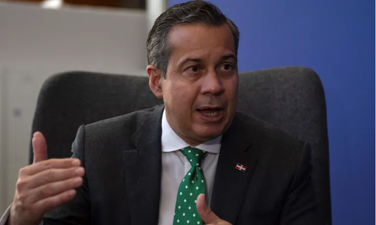 Matan a tiros y en su despacho a un ministro de República Dominicana