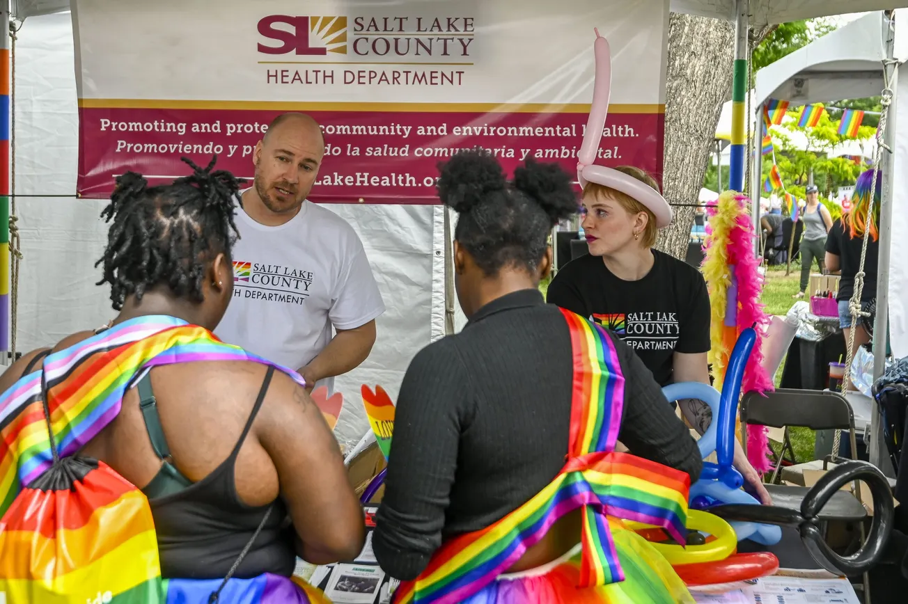 Dilema de la viruela del mono: cómo advertir del riesgo a la comunidad LGBT sin alimentar el odio