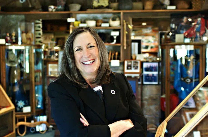 Por primera vez en la historia una nativa americana será tesorera de EEUU