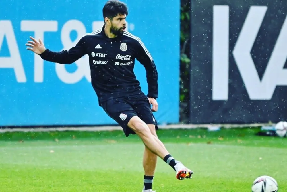 Néstor Araujo ficha por el América