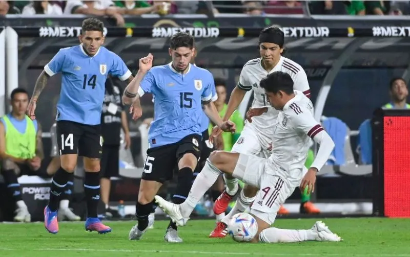 “Una vergüenza la selección mexicana”: Llueven las críticas al “Tri” tras ser goleada por Uruguay