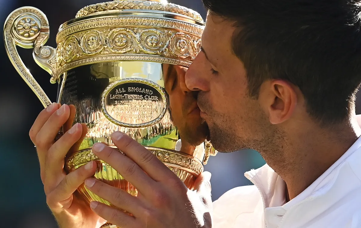 Djokovic se lleva su séptimo título en Wimbledon y llega a 21 Grand Slam