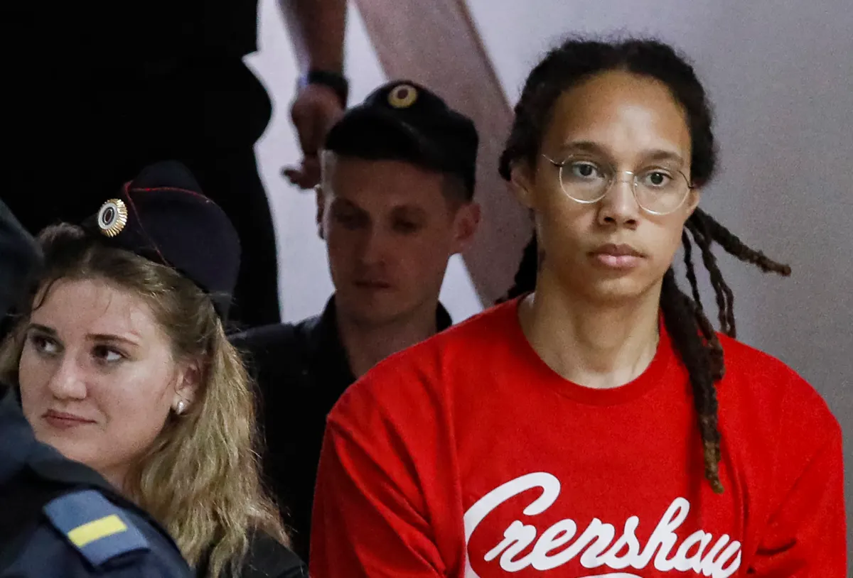 Brittney Griner se declara culpable de posesión de droga en Rusia