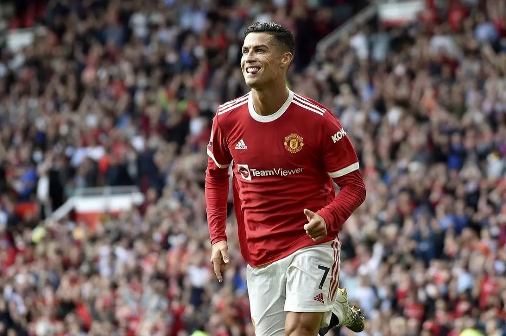 Cristiano Ronaldo regresa a Manchester para definir su futuro