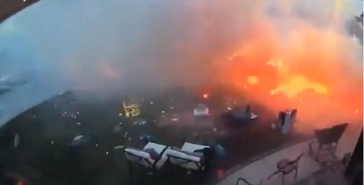 Familia que celebraba el 4 de julio causó una fuerte explosión con fuegos artificiales