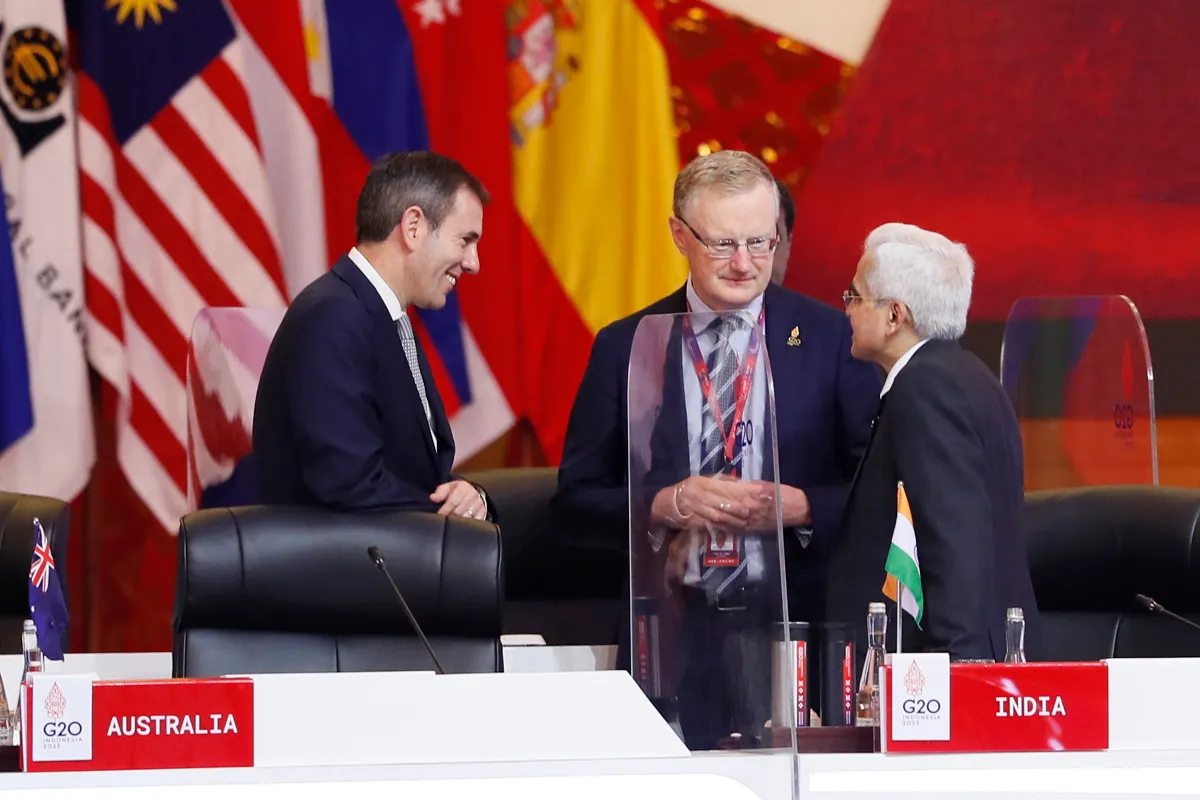 La deuda, y no sólo la inflación, también debería ser motivo de alarma