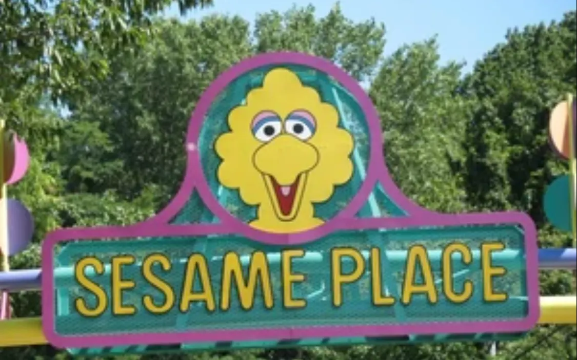 Parque de Plaza Sésamo se disculpa por incidente racista