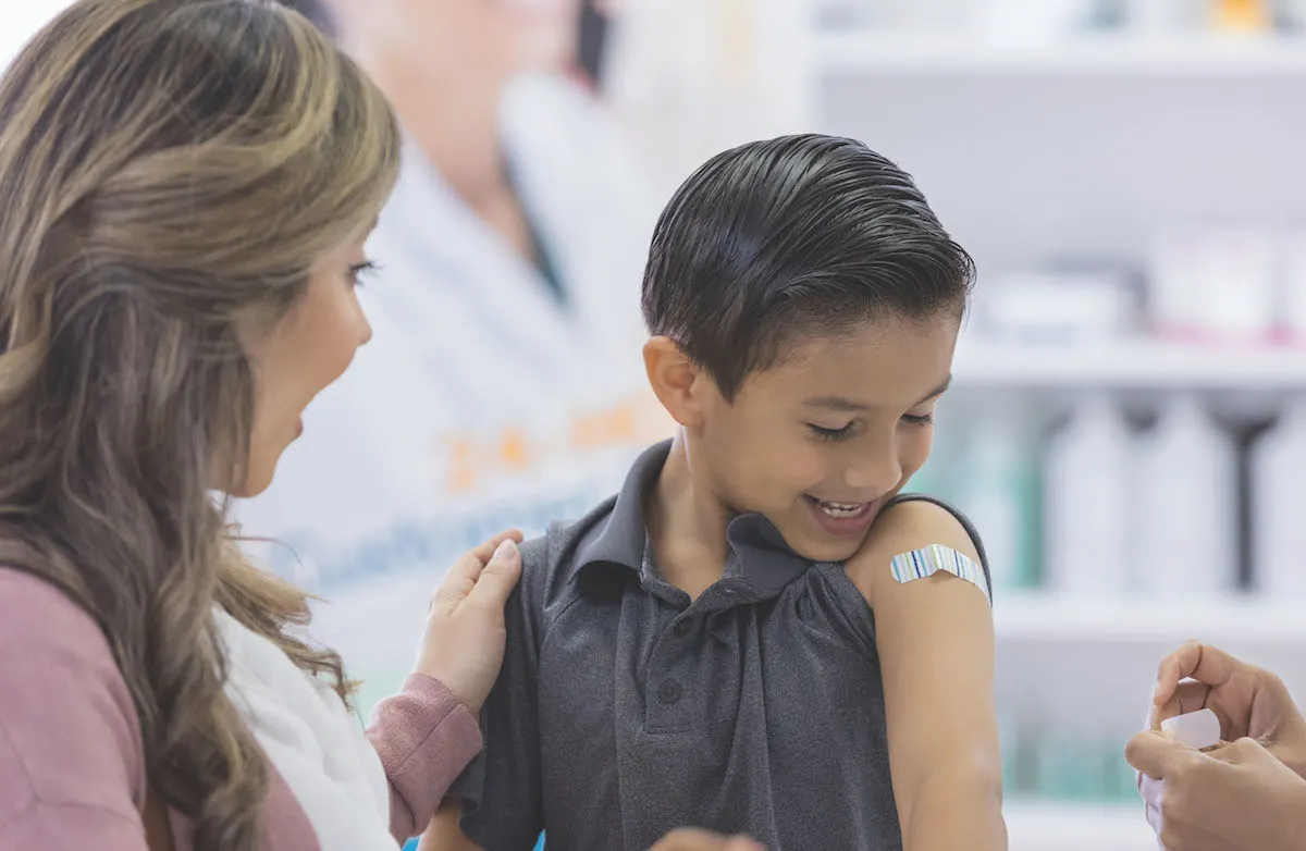 Ponerse al día con las vacunas de los niños antes de que comience la escuela puede mejorar la vida