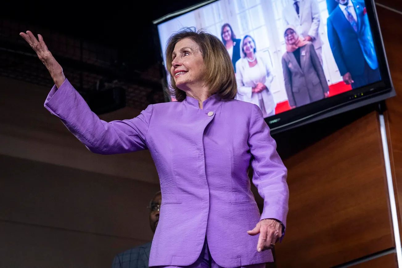 Pelosi habla sobre la recuperación de su esposo: "Va a ser un largo camino"