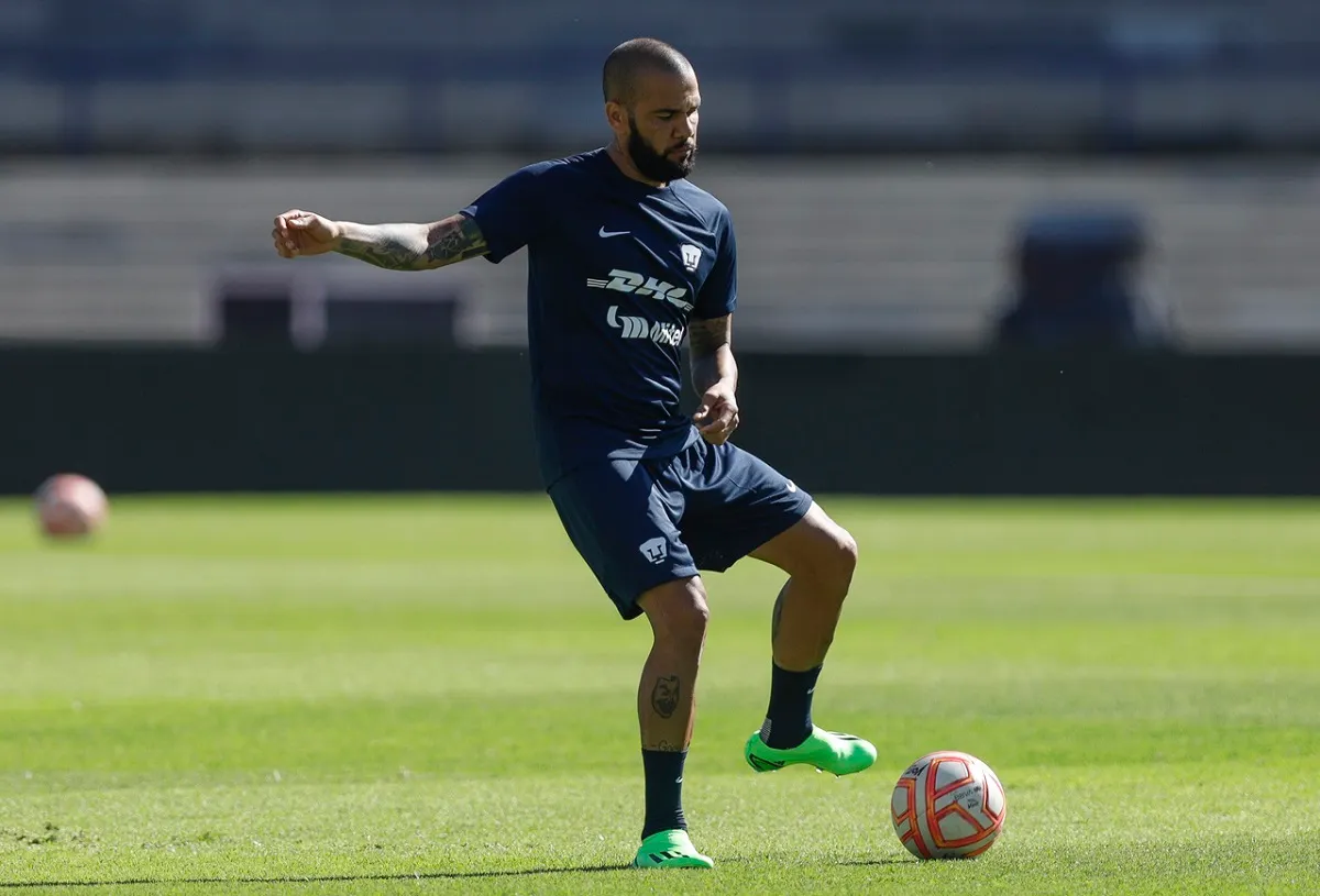 Pumas atraviesa una crisis que ni Dani Alves ha podido evitar