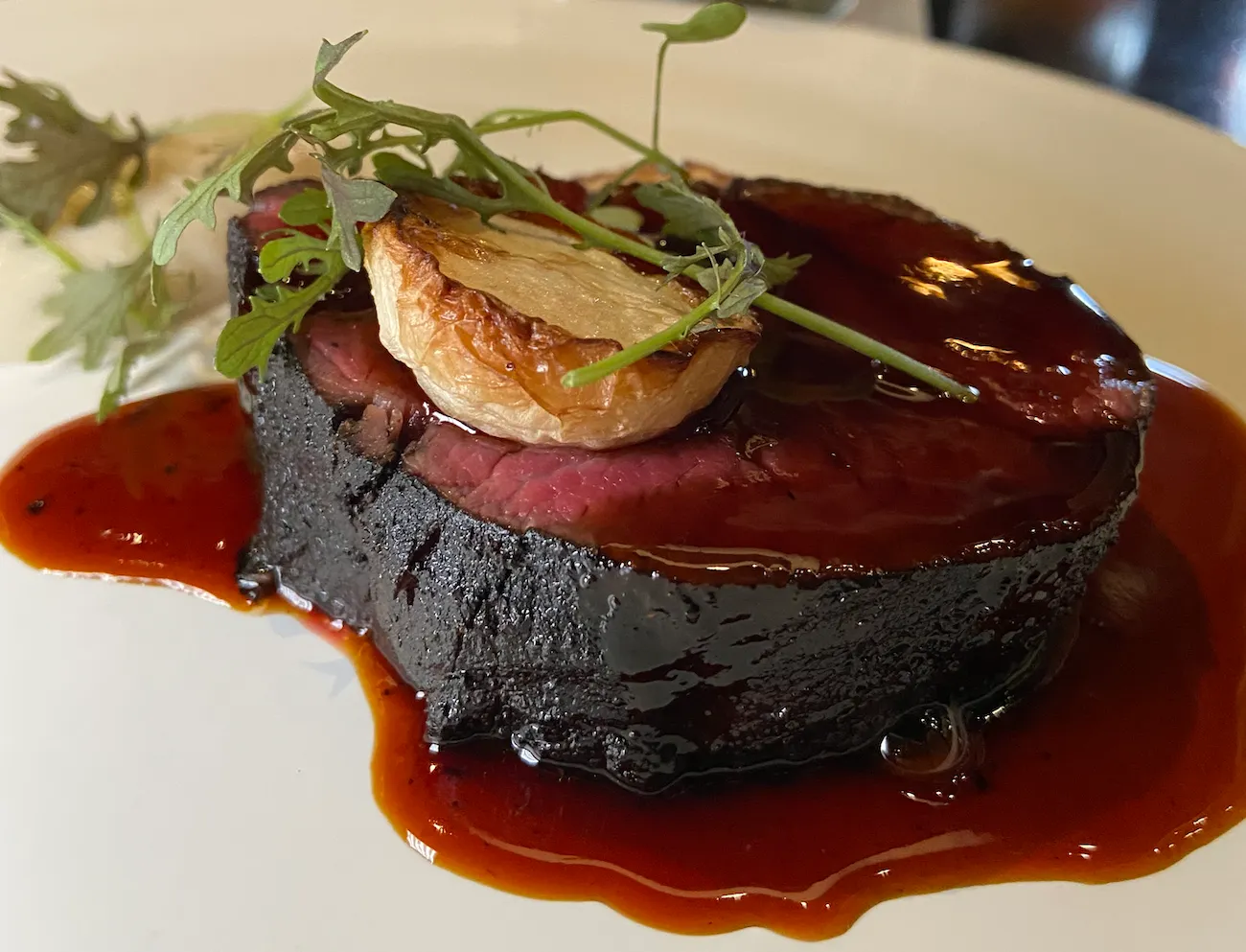 Los amantes de la carne Wagyu y el whisky tienen una noche dedicada a ellos en el DMV