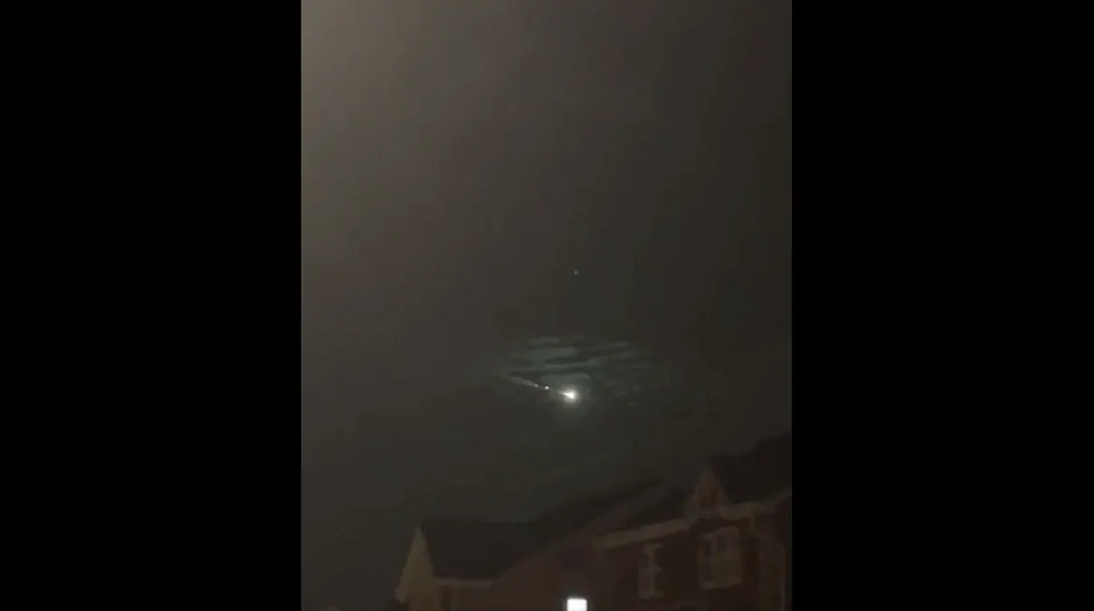 Graban meteorito que pasó por los cielos de Escocia
