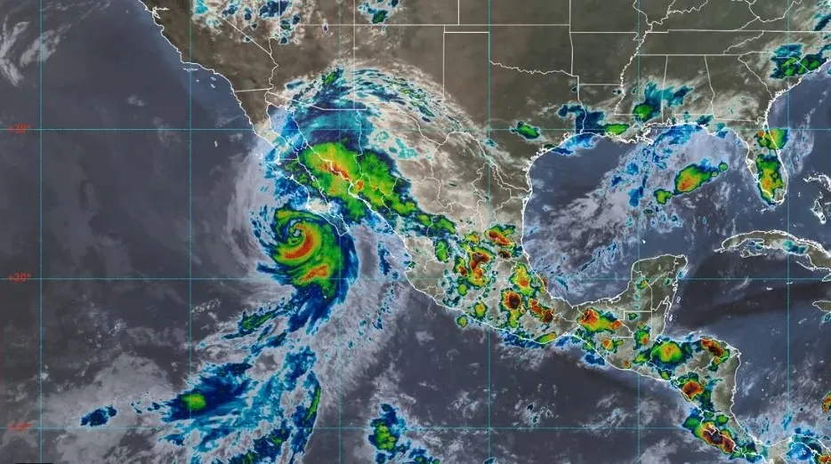 Huracán Kay es categoría 1 y así es su paso por México