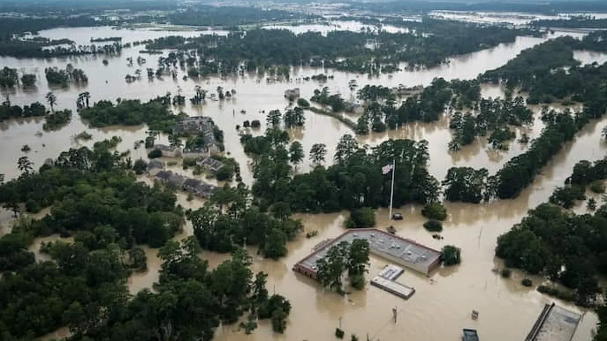 Inundaciones, la principal amenaza mortal en Florida tras el paso de Ian