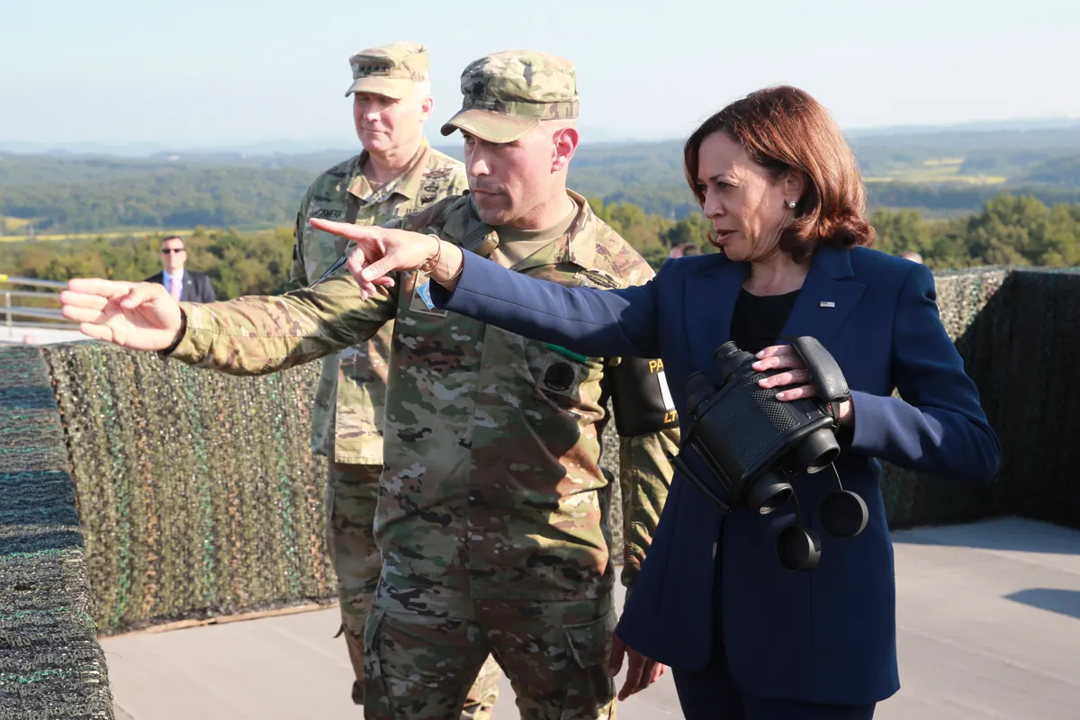 Corea del Norte lanza misiles mientras Kamala Harris visita la Zona Desmilitarizada
