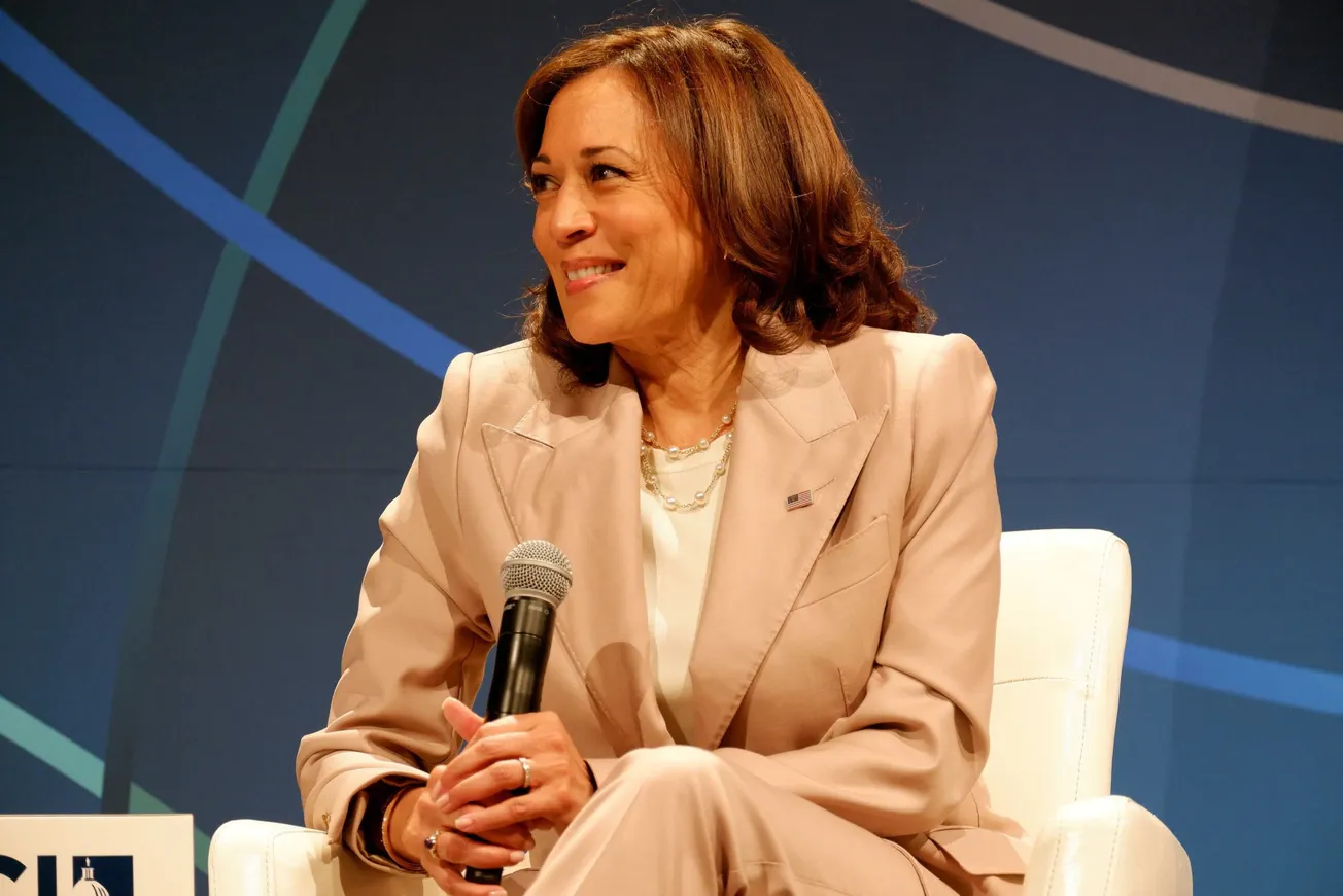 Kamala Harris asiste a la celebración del Mes de la Herencia Hispana de CHCI