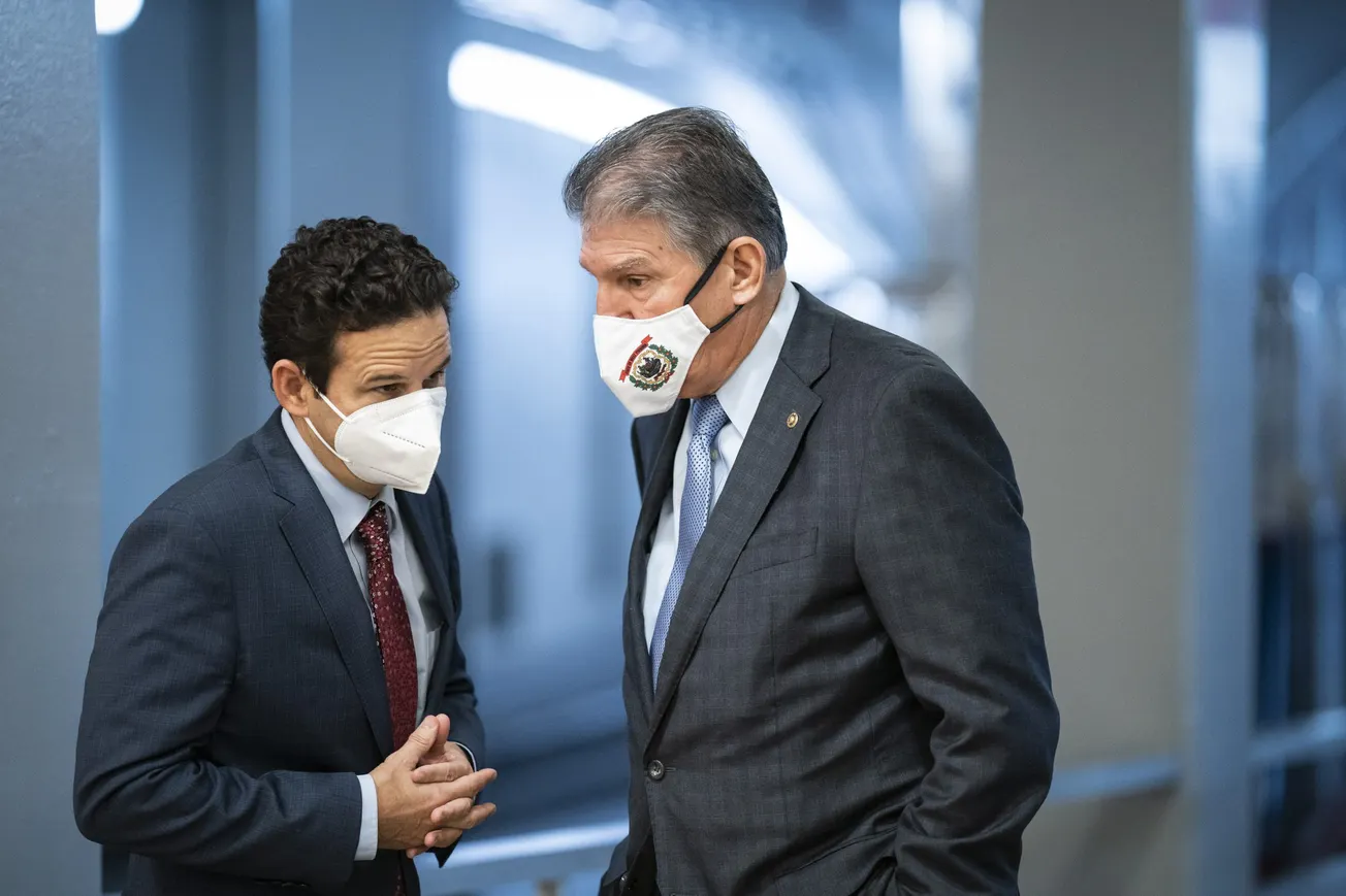 Disputa por proyectos energéticos amenaza legislación presupuestaria