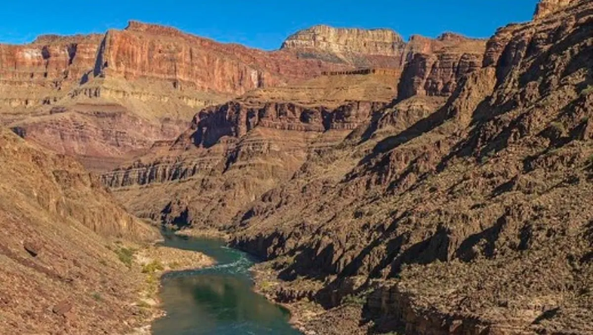 Adolescente sobrevive a caída de 30 metros en el North Rim del Gran Cañón
