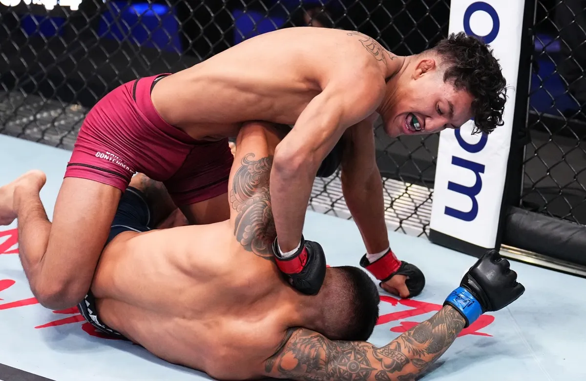 El mexicano Raúl Rosas es el luchador más joven en firmar con UFC